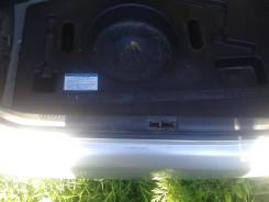 Уплотнитель двери багажника. Toyota Mark II, JZX115, GX115, JZX110, GX110 Двигатели: 1JZFSE, 1JZGTE, 1GFE, 1JZGE