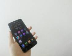 Lenovo S90-A. Б/у