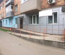 Магазин, аптека, банк, салон - 82,7 м - Фрунзе - Первая линия-парковка. 82 кв. м., улица Фрунзе 40, р-н центр. Дом снаружи