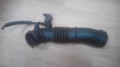 Патрубок воздухозаборника. Mazda Premacy, CP8W, CPEW Mazda Laser Lidea, BJ3PF, BJ5PF, BJ8WF, BJEPF, BJ5WF Mazda Ford Ixion, CP8WF Mazda Familia, BJ5P...