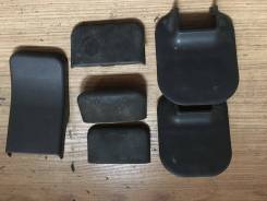 Крышка петли сиденья. Nissan Caravan Elgrand, AVWE50, ALWE50, AVE50, ALE50 Nissan Homy Elgrand, ALE50, AVWE50, AVE50, ALWE50 Nissan Elgrand, ATE50, AP...