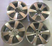 Toyota. 9.0x22, 6x139.70, ET20, ЦО 106,1 мм.