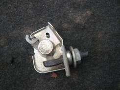 Замок топливного бака. Toyota Hilux Surf, LN130G, LN130W