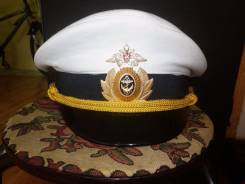 Фуражки.