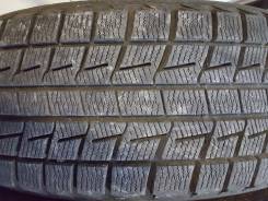 Bridgestone Blizzak Revo1. Всесезонные, износ: 5%, 2 шт