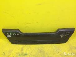 Накладка крышки багажника. Nissan X-Trail, T31 Двигатели: M9R130, M9R110