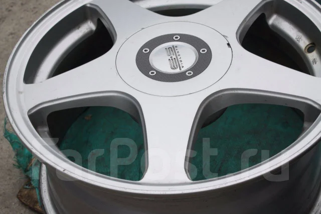 Violento. 7.0x16", 4x114.3, 5x114.3, ET35, �� 73���. ����