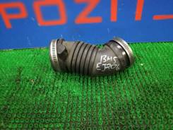 Патрубок воздухозаборника. Subaru Legacy Lancaster, BHE, BH9 Subaru Legacy, BHE, BEE, BH5, BE5, BH9, BE9 Двигатели: EJ25, EZ30, EJ206, EJ208, EJ254, E...