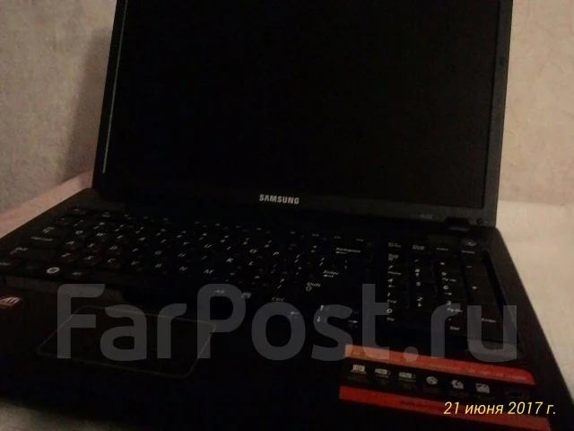 Samsung R720. 17.3", 2 100����, ��� 3072 ��, ���� 320���, WiFi: 1, Bluetooth: 1, ����������� �� 1��. ����