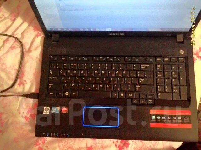 Samsung R720. 17.3", 2 100����, ��� 3072 ��, ���� 320���, WiFi: 1, Bluetooth: 1, ����������� �� 1��. ����