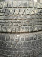 Dunlop SP Winter ICE 01. Зимние, шипованные, износ: 40%, 2 шт