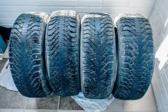 Goodyear UltraGrip 500. Зимние, шипованные, износ: 5%, 4 шт
