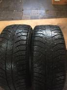 Bridgestone Ice Cruiser 7000. Зимние, шипованные, 2011 год, износ: 10%, 2 шт