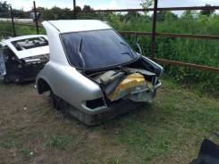 Задняя часть Мерседес W210. Mercedes-Benz E-Class, W210