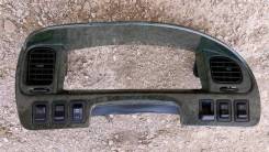 Консоль панели приборов. Mitsubishi Delica, PA4W, PA5W, PB4W, PB5W, PB6W, PC4W, PC5W, PD4W, PD6W, PD8W, PE6W, PE8W, PF6W, PF8W Двигатели: 4D56, 4G64...