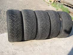 Nokian Hakkapeliitta 8. Зимние, шипованные, 2014 год, износ: 10%, 5 шт