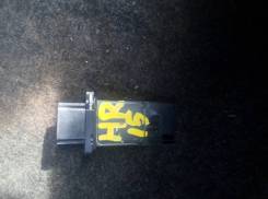 Датчик расхода воздуха. Nissan: Caravan, Wingroad, Atleon, Presage, Stagea, NP300, Bluebird Sylphy, Infiniti EX35/37, Atlas, Fuga, March, Cube Cubic...