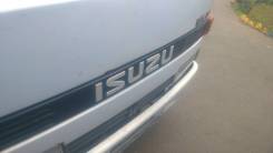 Isuzu Elf. Isuzu elf, 2 700 куб. см., 1 250 кг.