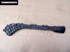 Крепление бампера. Toyota Prius, ZVW35, ZVW30L, ZVW30 Двигатель 2ZRFXE