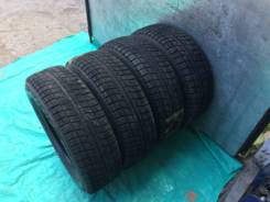 Bridgestone Blizzak Revo2. Зимние, без шипов, износ: 30%, 4 шт