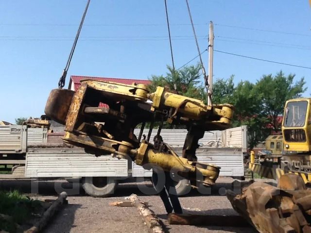 Komatsu D155A ����