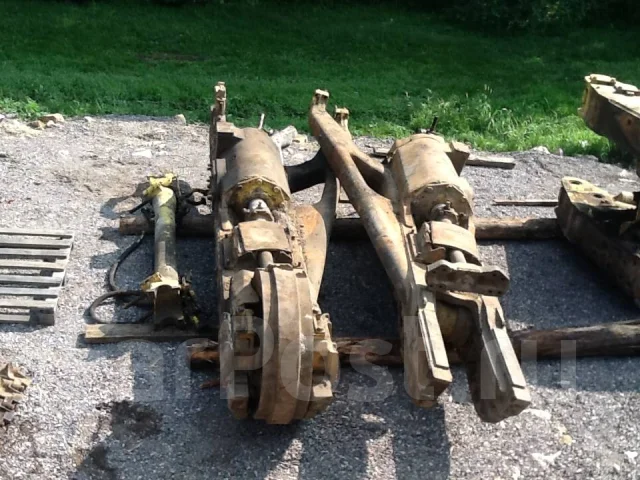 Komatsu D155A ����