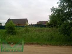 Продаётся земельный участок с ветхим домом (адрес, прописка). 1 200 кв. м., собственность, электричество, вода, от агентства недвижимости (посредник)