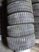 Bridgestone Blizzak Revo2. Зимние, без шипов, износ: 5%, 4 шт