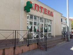 100 кв. м. под аптеку, магазин, фотосалон в спальном районе. Улица Астана Кесаева 11Б, р-н Гагаринский, 100 кв. м. Дом снаружи