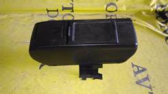 Бардачок. Toyota Wish, ZNE10, ZNE10G