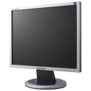 Samsung. 19" (48 см), технология LCD (ЖК)