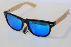 Очки Ray-Ban.