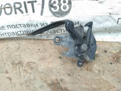 Замок капота. Toyota Ractis, NCP100, SCP100