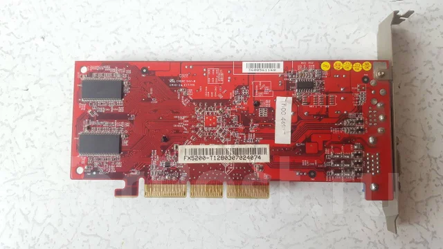 GeForce FX 5200 ����