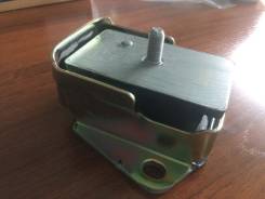 Подушка двигателя. Mitsubishi Delica Truck, L039G, L039P, P25T, L069P Mitsubishi Pajero, L049G, L048G, V14V, V24V, V24W, V34V, V23W, V24WG, L043G, L04...