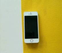 Apple iPhone 5s 32Gb. Б/у