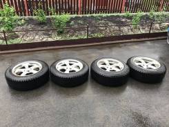 Bridgestone Ice Cruiser 5000. Зимние, шипованные, 2010 год, износ: 20%, 4 шт