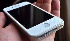 Apple iPhone 4s 8Gb. Б/у
