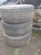 Kumho I'Zen KW22. Зимние, шипованные, 2011 год, износ: 20%, 4 шт