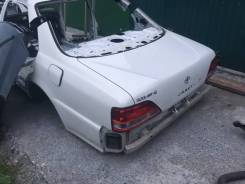Задняя часть автомобиля. Toyota Cresta, JZX100