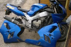 Kawasaki Ninja ZX-6R ����
