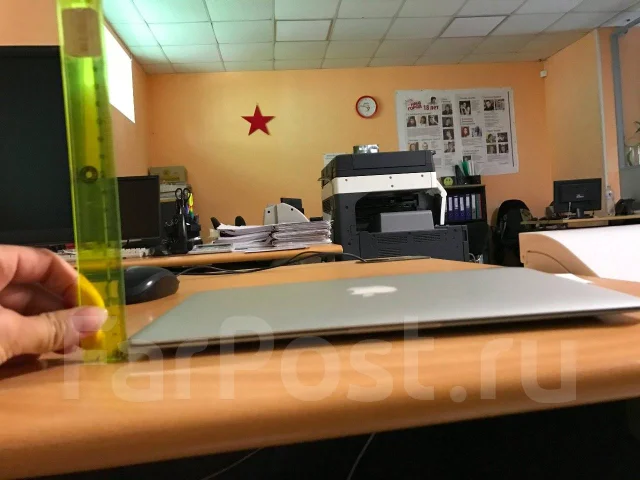Apple MacBook Air 11 2010 Late. 11", WiFi: 1, Bluetooth: 1 ����