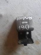 Ручка открывания капота. Toyota Corona, ST190, CT190, AT190 Двигатели: 2C, 4SFE, 2CT, 4AFE, 2CIII