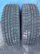 Toyo Winter Tranpath MK3. Зимние, без шипов, 2007 год, износ: 10%, 2 шт
