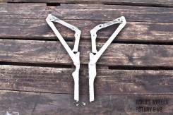Крепление крышки багажника. Lexus: GS460, GS430, GS300, GS450h, GS30 / 35 / 43 / 460, GS350 Toyota GS300, GRS190, URS190, UZS190 Toyota GS30, GRS195...