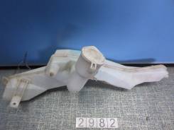 Бачок стеклоомывателя. Mitsubishi Dingo, CQ5A, CQ2A, CQ1A Mitsubishi Dion, CR5W, CR6W, CR9W