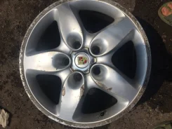 Porsche. 5.5x18" ����