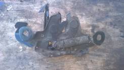 Замок капота. Nissan Terrano, LR50, LUR50, PR50, RR50, TR50, LVR50 Двигатели: QD32TI, TD27TI, VG33E, ZD30DDTIRB, ZD30DDTIWB