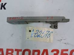 Направляющая стекла двери Renault Duster