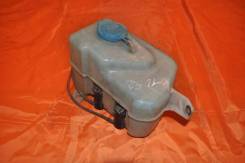 Бачок стеклоомывателя. Suzuki Escudo, TL52W, TA52W, TD02W, TD32W, TA02W, TD62W, TD52W, TX92W